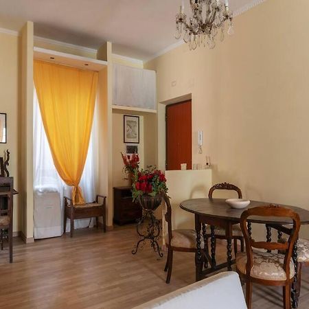 Elegante Appartamento Centrale Рим Экстерьер фото
