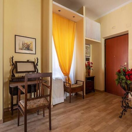 Elegante Appartamento Centrale Рим Экстерьер фото