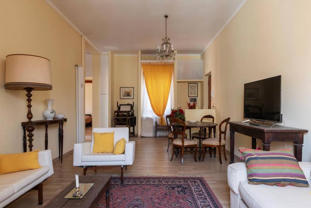 Elegante Appartamento Centrale Рим Экстерьер фото