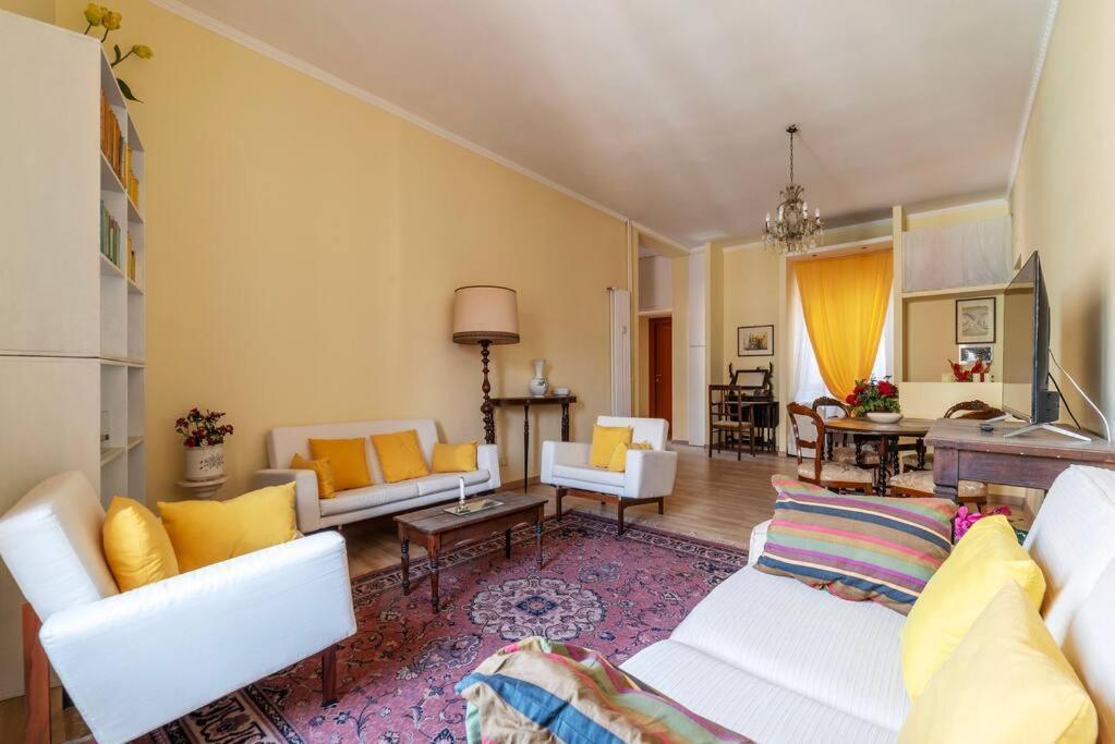 Elegante Appartamento Centrale Рим Экстерьер фото
